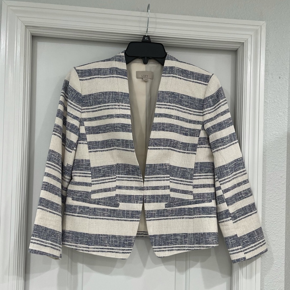 LOFT cream and blue blazer size 0